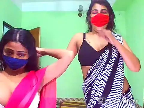 Snapshot of desi_diva chatting on 10.26.25 desi diva online show from 10.26.25
