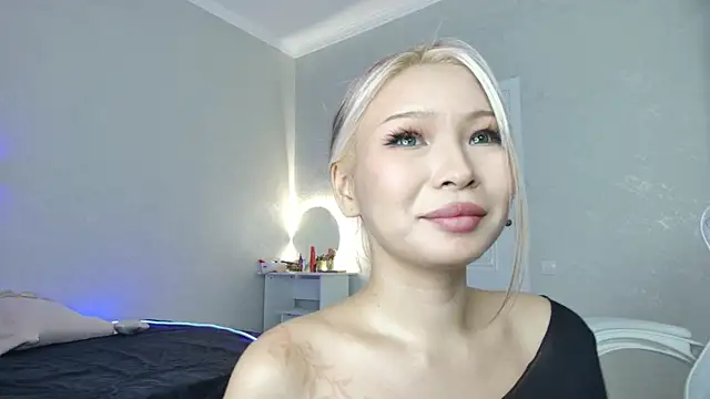 RileyMee online show from 02.28.25