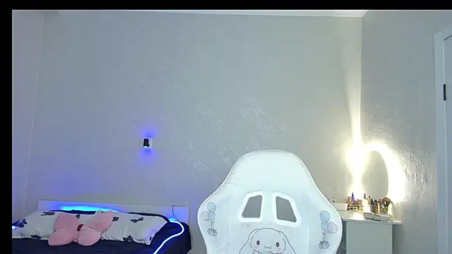 RileyMee online show from 03.04.25