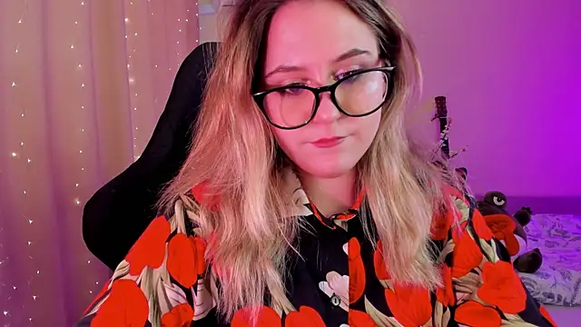 Snapshot of Diana_Flower chatting on 03.15.25 Diana Flower online show from 03.15.25