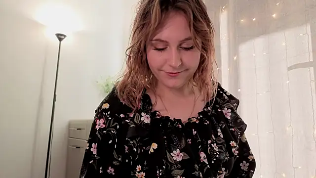 Diana Flower online show from 09.28.25