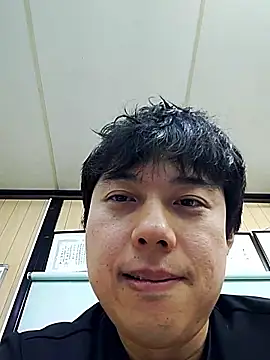 whitebriefboy online show from 10.08.25