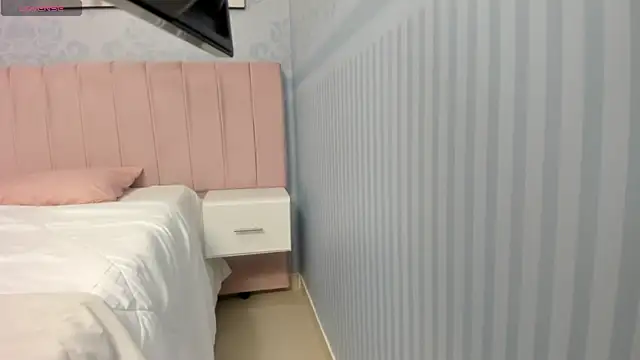 Annie Cute18  online show from 03.06.25