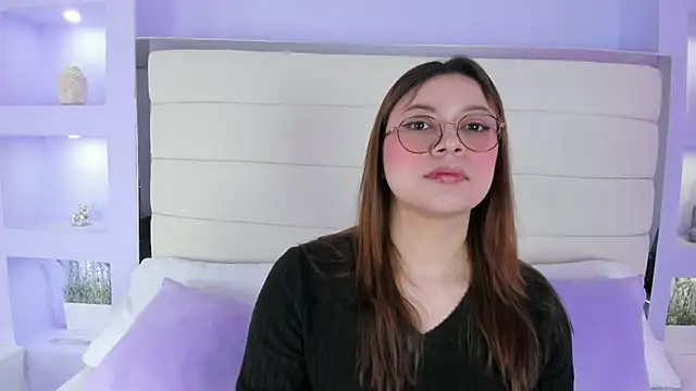 Lanna18 online show from 02.17.25