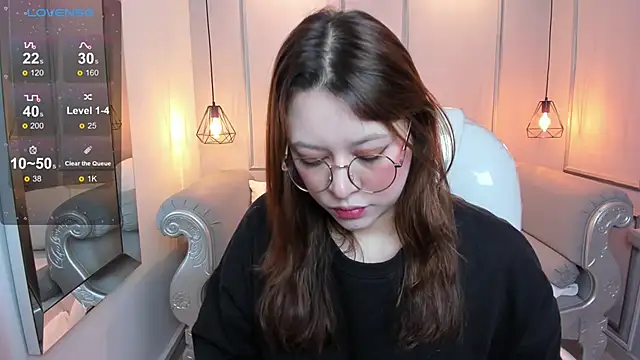 Lanna18 online show from 02.21.25