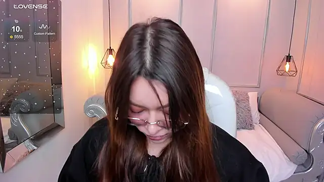 Lanna18 online show from 09.26.25