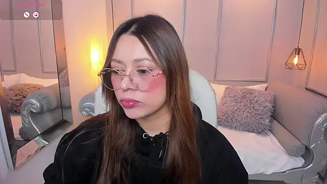 Lanna18 online show from 10.08.25