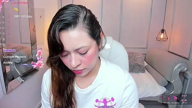 Lanna18 online show from 10.29.25