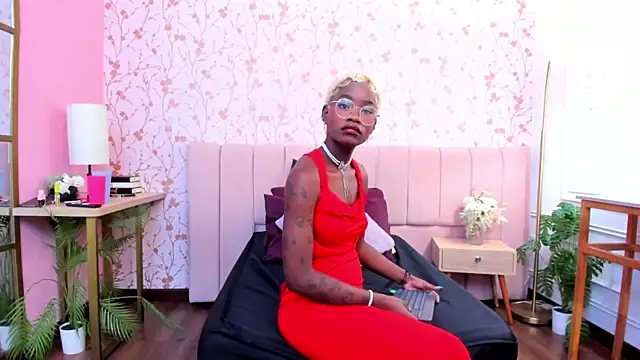 amber-hill online show from 02.14.26