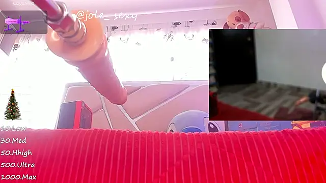 Snapshot of jolee__ chatting on 12.25.24 jolee   online show from 12.25.24