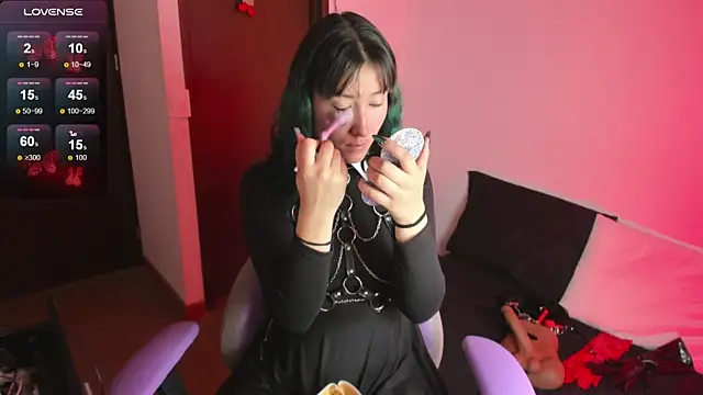 Snapshot of hitomi_arata chatting on 12.11.24 hitomi arata online show from 12.11.24