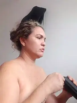 helenca43 online show from 03.13.25