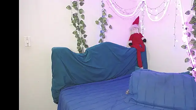 DominaLeona online show from 11.15.25