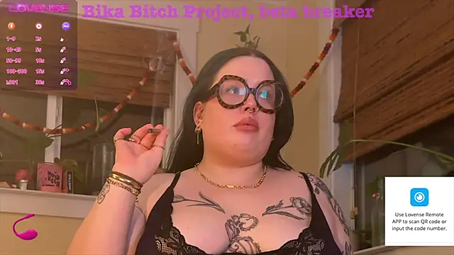 MissBika online show from 12.04.24