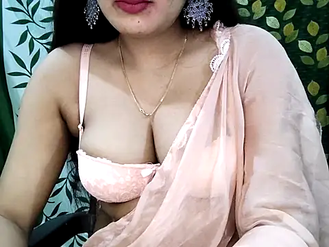 Snapshot of Aarvi_Arora chatting on 10.10.25 Aarvi Arora online show from 10.10.25