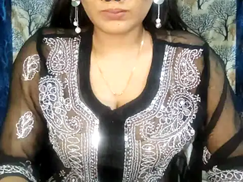 Aarvi Arora online show from 12.20.25