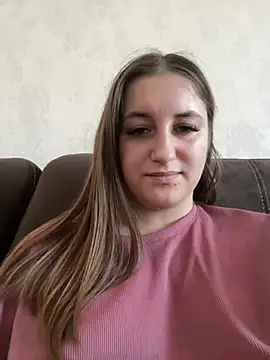 Strawberryyyyik online show from 12.20.24
