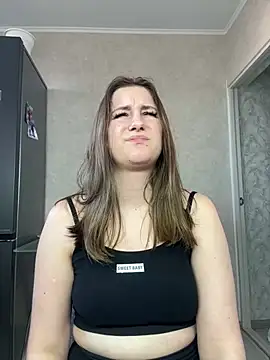 Strawberryyyyik online show from 01.10.25