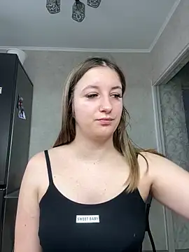 Strawberryyyyik online show from 01.13.25