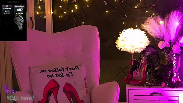 ZoeMesmerize online show from 11.03.25