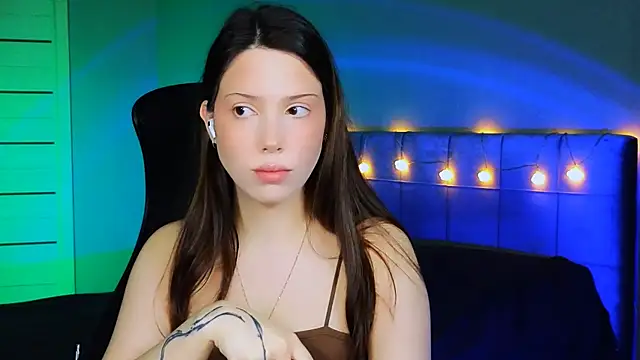 Stacy Gonzales  online show from 12.11.24