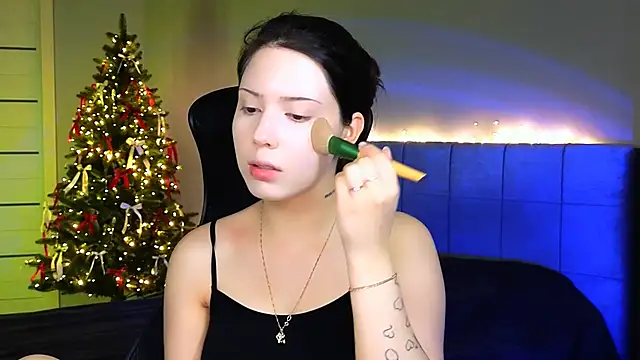 Stacy Gonzales  online show from 01.28.25