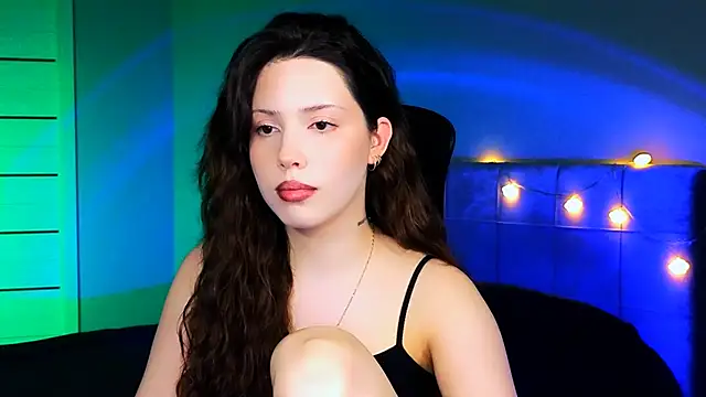 Stacy Gonzales  online show from 02.04.25