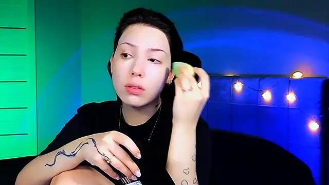 Stacy Gonzales  online show from 02.07.25