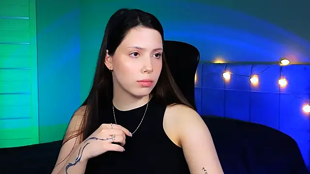 Stacy Gonzales  online show from 02.21.25