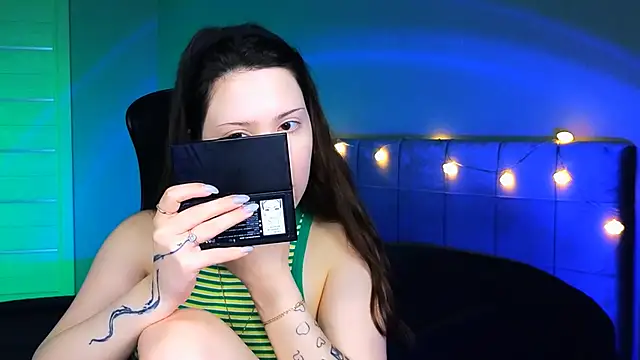 Stacy Gonzales  online show from 03.13.25