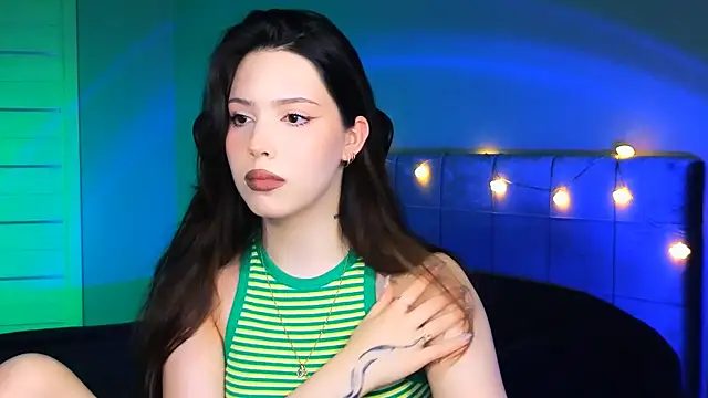 Stacy Gonzales  online show from 03.13.25