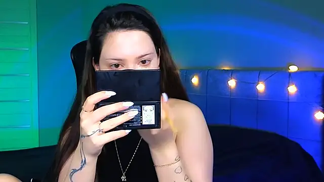 Stacy Gonzales  online show from 03.23.25