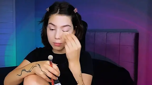 Stacy Gonzales  online show from 09.20.25