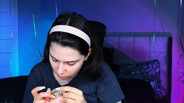 Stacy Gonzales  online show from 03.27.26