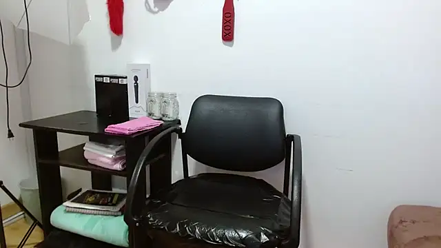 JessicaRabbit04 online show from 01.27.25