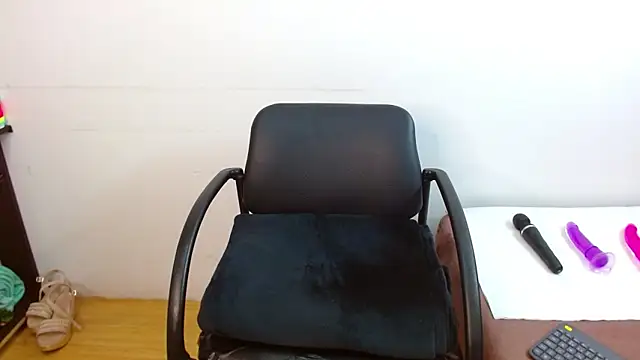 JessicaRabbit04 online show from 02.11.25