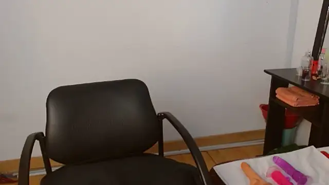 JessicaRabbit04 online show from 03.05.25