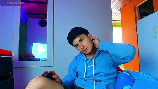 santyago taylor online show from 12.02.25