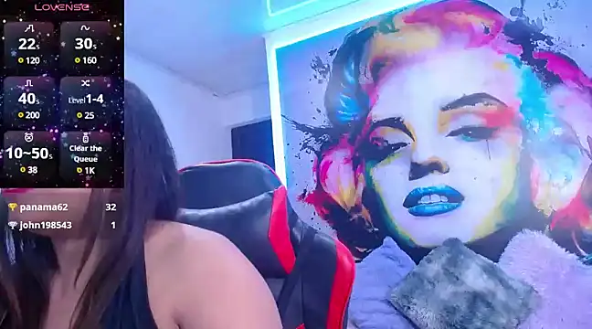 Snapshot of cristal_horny19 chatting on 02.03.25 cristal horny19 online show from 02.03.25