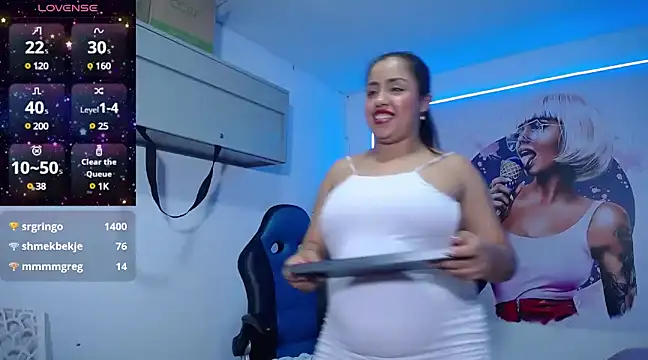 Snapshot of cristal_horny19 chatting on 03.03.25 cristal horny19 online show from 03.03.25