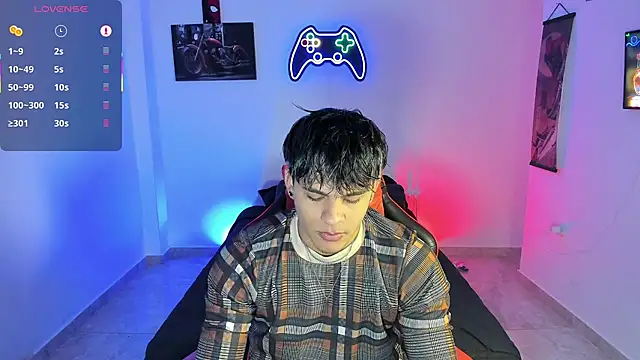 LuciferM Star online show from 11.10.25