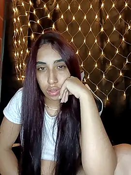 ifeelverywet andhot online show from 10.22.25