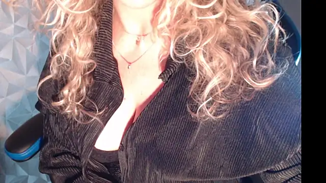 JenniLowen online show from 03.13.25