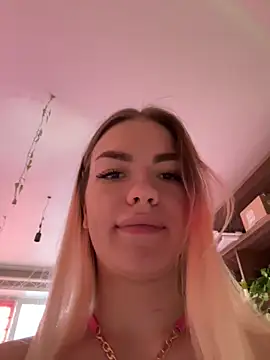 Snapshot of -Sexy_Barbie- chatting on 12.15.24 -Sexy Barbie- online show from 12.15.24