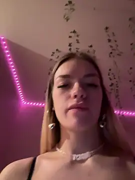 Snapshot of -Sexy_Barbie- chatting on 02.25.25 -Sexy Barbie- online show from 02.25.25