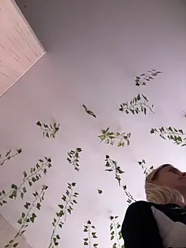 -Sexy Barbie- online show from 10.03.25