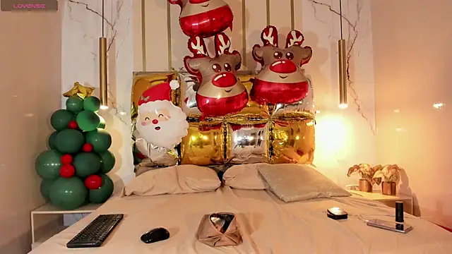 Snapshot of ShagiAmir chatting on 12.18.24 ShagiAmir online show from 12.18.24