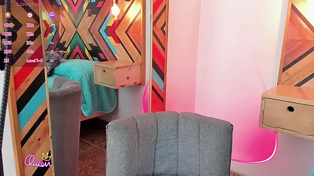 NaiirobiSwan online show from 04.01.26