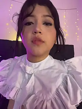 alisson carolina73 online show from 12.18.25