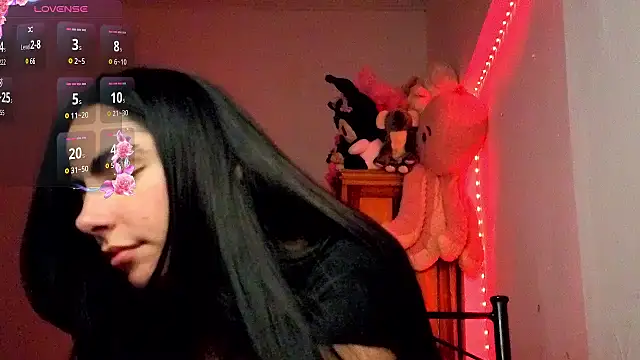 Snapshot of SexyDelaJ chatting on 12.21.25 SexyDelaJ online show from 12.21.25